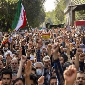 اصالت-نقش-محوری-مردم-در-ایجاد-و-حفاظت-از-امنیت-پایدار-300x300