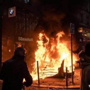 اصالت-جلوگیری-از-ترویج-آزادی-های-افسار-گسیخته-به-عنوان-زنگ-خطری-600x400