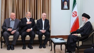 Hamas Leader and Council Members Meet with Revolutionary Leader