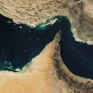 اصالت استفاده حقوقی و نظامی از ظرفیت تنگه هرمز در پاسخ به تهدیدات غرب