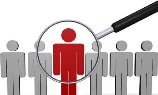 اصالت الزام در به‌کارگیری انحصاری متخصصان متعهد در نهادهای علمی بحران‌محور