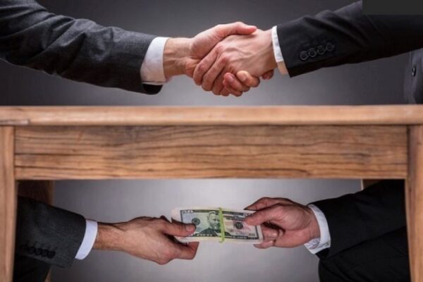 اصالت مقابله با رانت ارزی در تخصیص منابع اقتصادی به اشخاص دارای پیوندهای نسبی و سببی با قدرت
