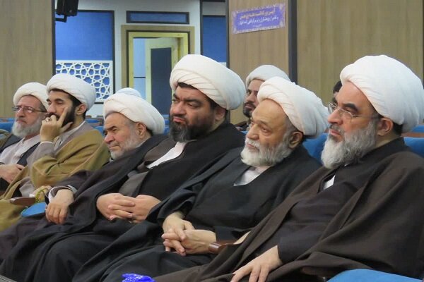 اصالت ضرورت همافزایی مراکز فقهی و تخصصی جهت ارتقای کیفیت حوزه آزاد در تربیت علمی طلاب و روحانیون