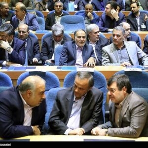 اصالت بازآفرینی نقش استانداران در مسیر توسعه متوازن و رهایی از تمرکزگرایی دستکاری‌شده