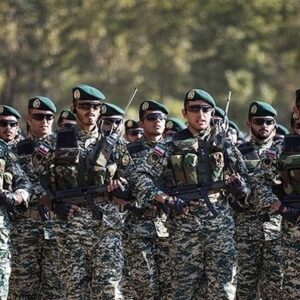 اصالت ارتقای استقلال عملیاتی ارتش از طریق کاهش وابستگی به تجهیزات و مشاوره خارجی