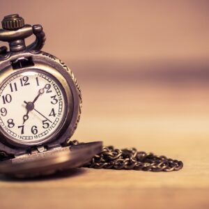 اصالت قابل تعریف‌بودن بی‌نهایت « زمان » بر بی نهایت مکان