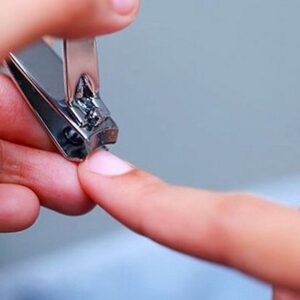 اصالت تاثیر ناخن گیری در روز جمعه بر افزایش رزق و برکت زندگی