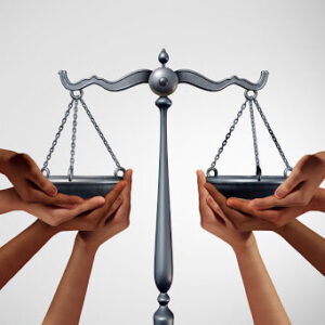 اصالت ضرورت گسترش دسترسی همگانی و به‌روز به عدالت با کمترین هزینه از طریق تبدیل دادرسی‌های فیزیکی به دادرسی‌های برخط با استفاده از فناوری‌های نوین قضایی