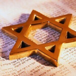 اصالت نقش احکام دینی در تزکیه و هدایت معنوی انسان‌ها و نفی تحریف آن به ابزاری برای سلطه قومی