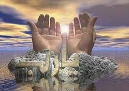 اصالت بریدن کامل از دلبستگی‌های ظاهری و باطنی دنیا به‌عنوان مقدمه اخلاص در بندگی الهی